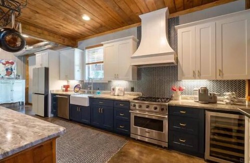 Oxford House | One of a kind gated home, acreage,pool &Sauna! Minutes from square. A must see!