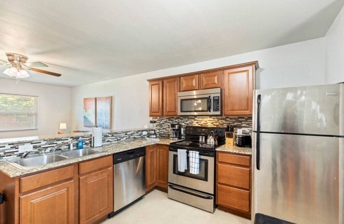 Stillwater Apartment | OSU 1 bed near stadium-sleeps 4