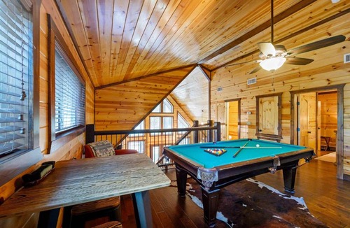 Hochatown House | Over Yonder Inn