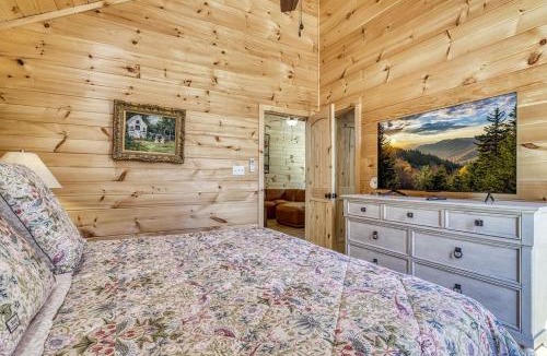 Cosby Ski Chalet | Owners Cabin -Pickleball Court, Creek, WIFI, Mountain Views, Starting at 99
