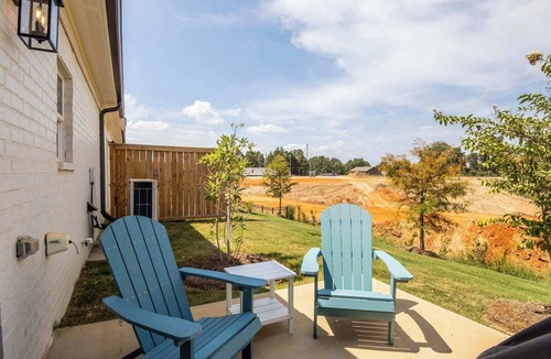 Oxford Condo | Oxford Muse by Apex Short Term Stays
