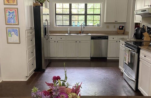 Oxford House | Oxford Weekend Rental 2.4 Mile to Stadium Cozy Quiet Home