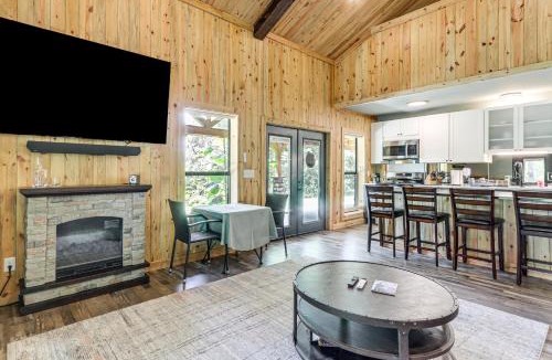 Pineville House | Ozark Barndo Near Bella Vista: Bike, Float & Grill