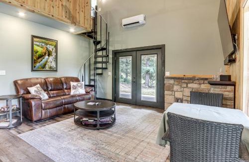 Pineville House | Ozark Barndo Near Bella Vista: Bike, Float & Grill