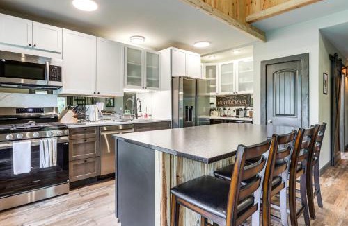 Pineville House | Ozark Barndo Near Bella Vista: Bike, Float & Grill