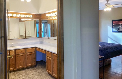 Branson House | Ozark Family Retreat Overlooks Branson Missouri
