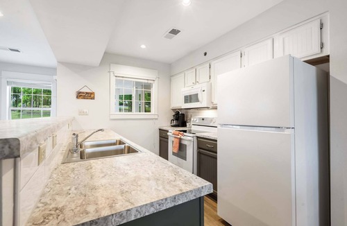 Kimberling City Condo | Ozark Mountain Oasis - For 7!