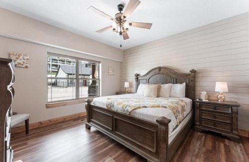Hollister Cabin | Paradise At The Cove home