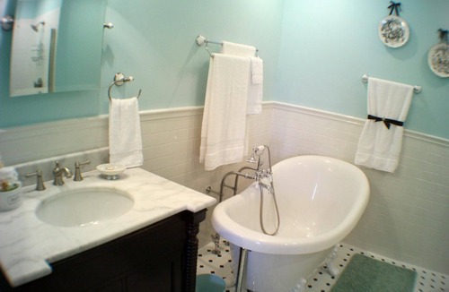 La Grange Bed & Breakfast | Parisienne King Luxury Suite with classic clawfoot soaking tub