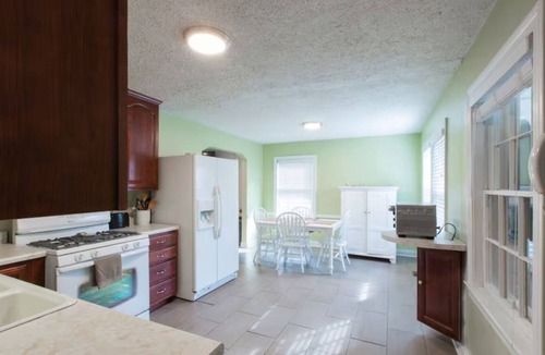 Iroquois House | Parkside Retreat
