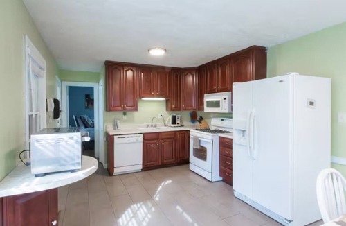 Iroquois House | Parkside Retreat