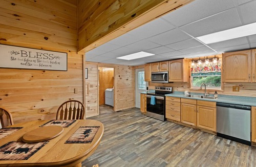 Cosby Cabin | Peaceful 3BR*Firepit*Games*8 Mins to National Park