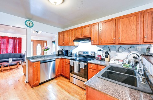 Ernul House | Peaceful Getaway in Blounts Creek Near Washington