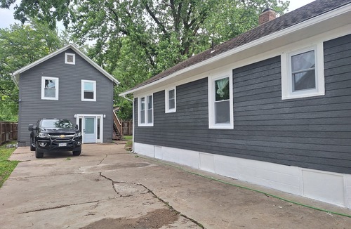Independence Apartment | Peaceful studio 5.6 miles, 10 minute drive from FIFA World Cup stadium