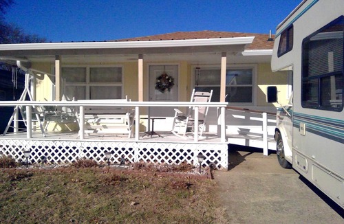 Falls City House | Perfect 1-bedroom house with AC in beautiful Falls City