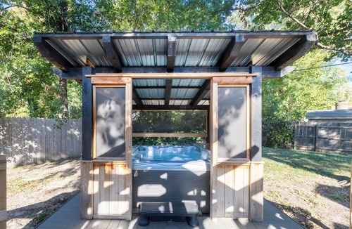 Wichita House | Perfect 3-bedroom house with AC in tranquil Wichita neighborhood