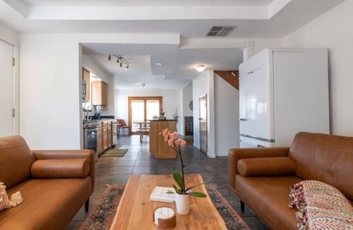 Osuna Park Inc House | Pet-free home in safe NE heights neighborhood!