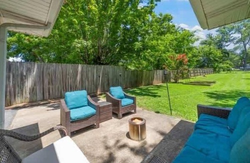 Hopkinsville House | Pet-Friendly 3BR Near Downtown Hopkinsville