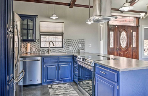 Branson West House | Pet-Friendly Branson Area Home: Hot Tub, Game Room