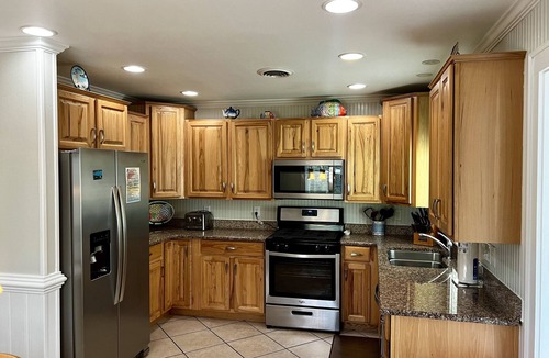 Ocracoke House | Pet Friendly, Conveniently located, Ocracoke Gem!