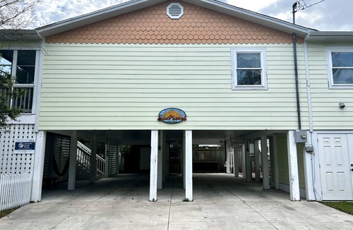 Ocracoke House | Pet Friendly, Conveniently located, Ocracoke Gem!