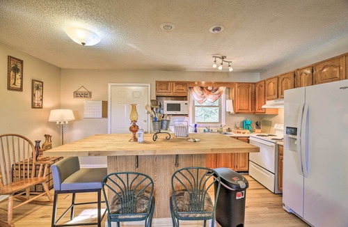 Meadowview Cottage | Pet-friendly Home w/Grill & Farm in Meadowview!