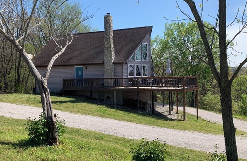 Shell Knob Cabin | Pet Friendly Table Rock Lake Cabin w/Stunning Lake Views of Shell Knob Bridge