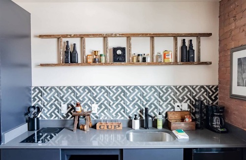 Covington Apartment | Pickle Factory Hotel—1BR Close to Stadiums & Bars