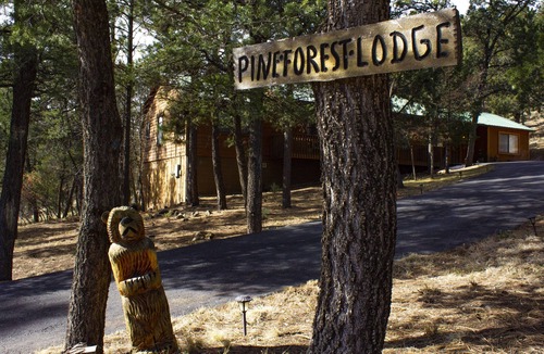 Ruidoso Cabin | Pine Forest Lodge Cabin: hot tub, gameroom with pool table AND 3 full baths