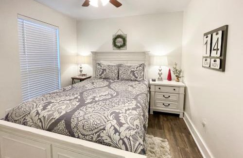 Table Rock Apartment | Pointe Royale Cute & Comfy