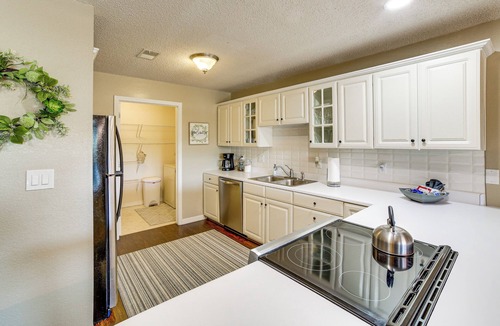 Table Rock Condo | Pool, Pickleball, Proximity to Popular Attractions
