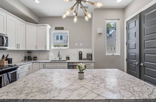 Hadley - Washington House | Premium house for large groups with sky deck view!