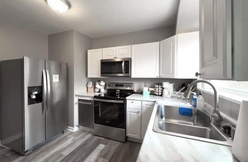 Highland Heights House | Prime Location! | 10-min to Downtown | Luxe 3BR