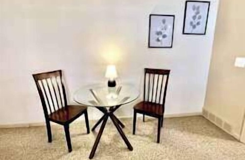 Joslyn Castle Apartment | Prime Spot, Walk to UNMC, Dining Nearby