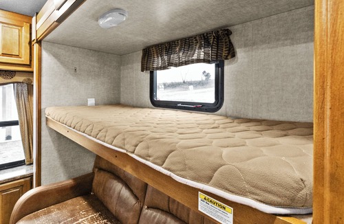 Bendena House | PRIVATE 13 Acre Motocross Track w/ 3 tracks & 2 bed 2 bath RV