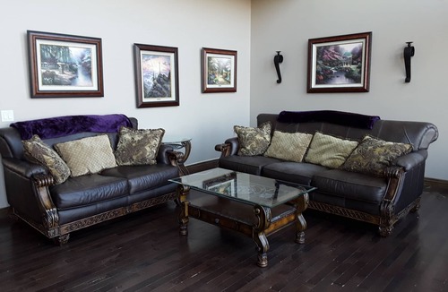 Walnut Shade House | Private, gated manor on 17 acres just minutes from Branson, MO