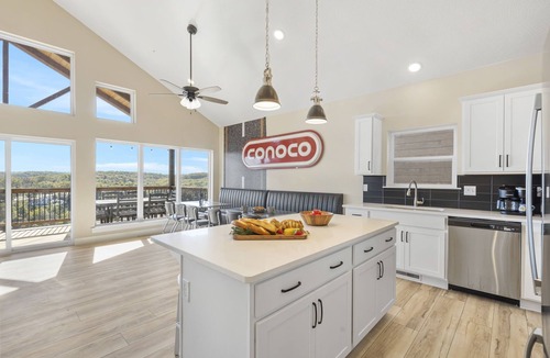Kimberling City House | Private Hot Tub, Juke Box, Games, Community Pool, Free Silver Dollar Tickets