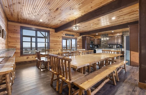 Table Rock House | Private Indoor Pool-Hot Tub-Multiple Games-Free Daily Tickets-Expansive Deck-Breathtaking Views!