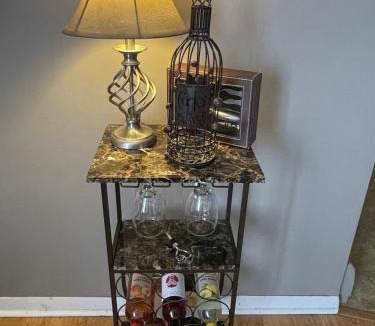 Dubuque House | Private king suite