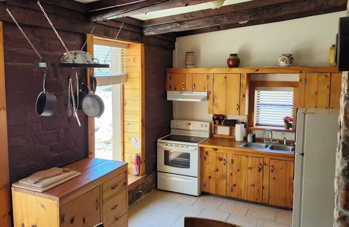Picacho Cabin | Private Mountain Estate Lodge, Guest Suites & Bunkhouse