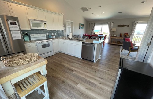 Surf City House | Private Pool - 5 BD 3.5 BA - Ocean view - 2nd Row - de Lime & de Coconut