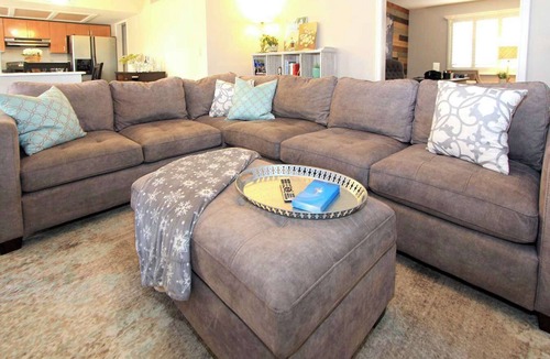 Sunset House | Professional’s dream home. Pet friendly. No pet fees. 3-BR, office, gym, laundry