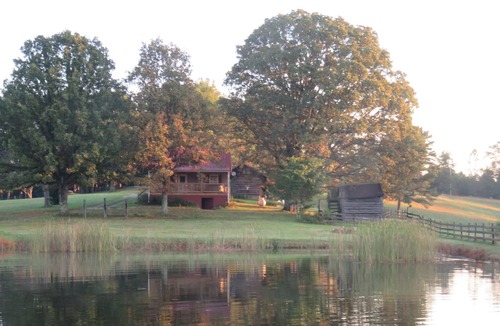 East Bernstadt Cabin | Quaint, Cozy, Comfortable Cabin W/ HotTub, Big Backyard, Pond, Pet Friendly