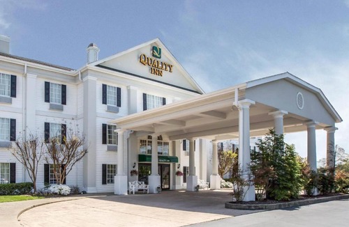 Greeneville Hotel | Quality Inn Greeneville - Tusculum