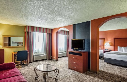 Trinidad Hotel | Quality Inn Trinidad