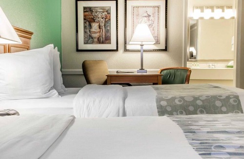South Tulsa Hotel | Quality Inn Tulsa Central
