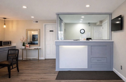 Antioch Hotel | Quarters Inn and Suites