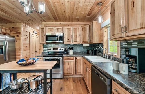 Cosby Cabin | Quiet and private on 1.77 acres.