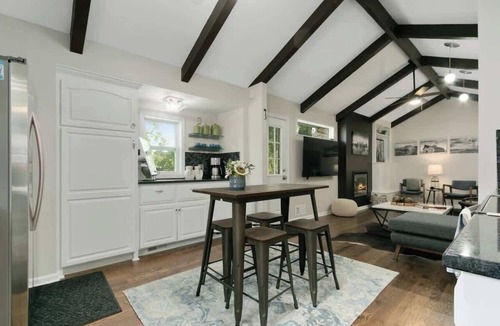 Nall Hills House | Quiet w/ComfyBeds:Mins to KC Downtown