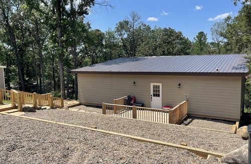 Daisy House | "QUITTIN TIME" New Beautiful Cozy House in Daisy on Lake Greeson!